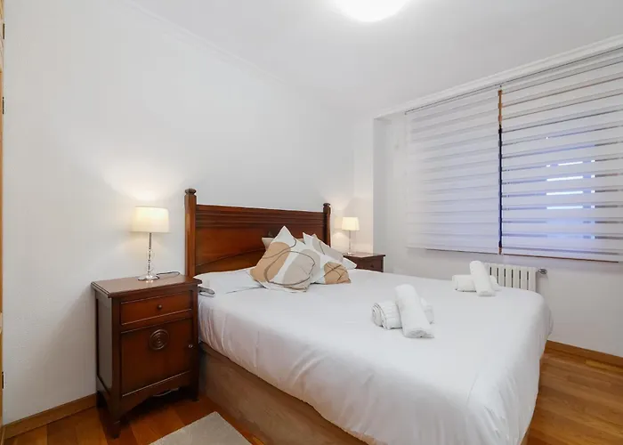 Encantador Piso Con Parking By Vigo